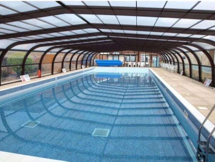 Clifftop Villa 47 Corton  エクステリア 写真